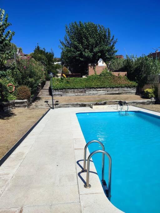 Duplex Con Piscina En Rubi Διαμέρισμα Εξωτερικό φωτογραφία